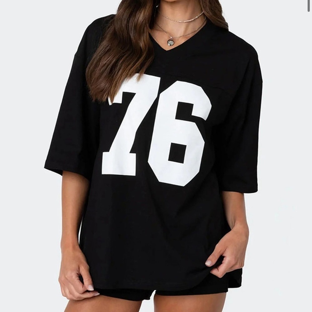 Black 76 Graphic Women's Top